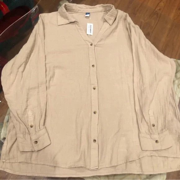 Old Navy Light Tan Button-Down Shirt - Picture 1 of 5